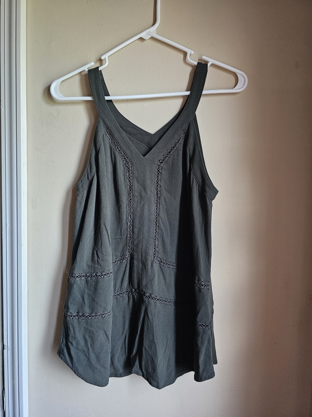 Women’s Sleeveless V-Neck Tank Top - Olive Green